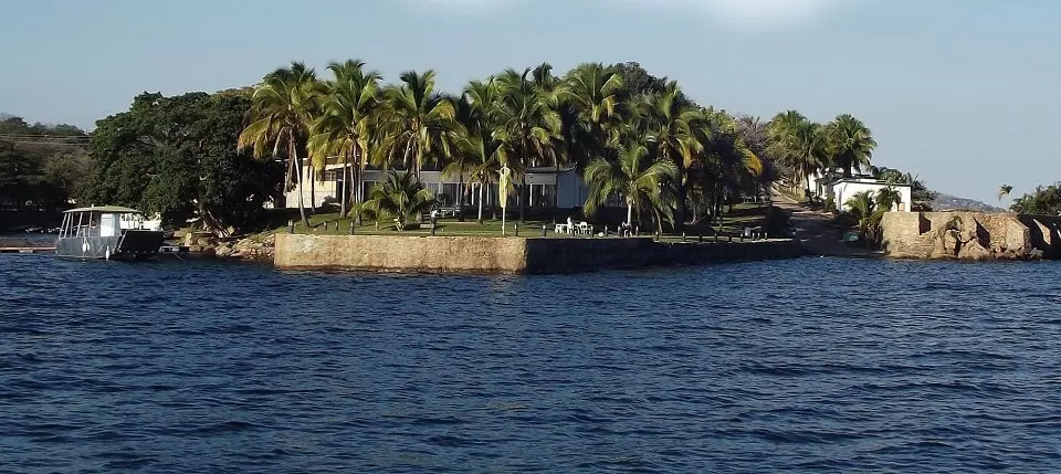 Lake Safari Lodge