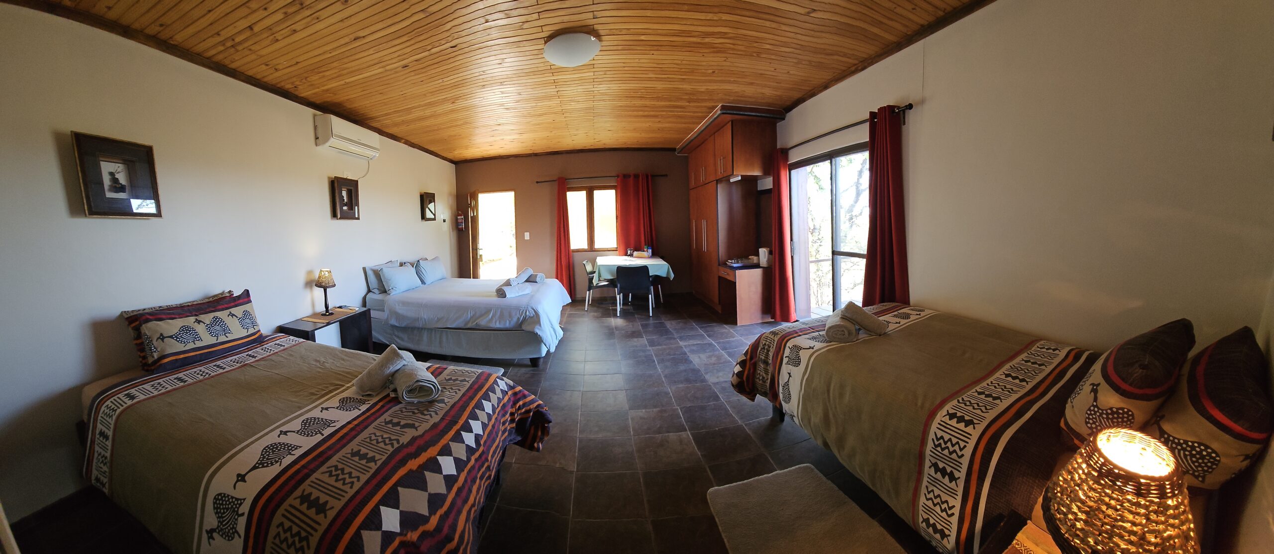 Onduri Safaris & Lodge
