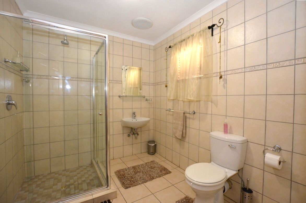 Shifting Whispering Sands Guesthouse