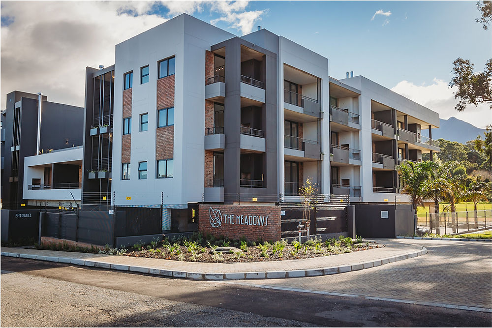 Stay at the Meadows in George 3