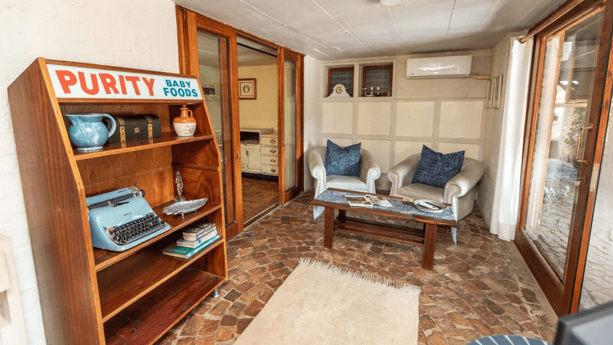 Hennie's Rest image 2