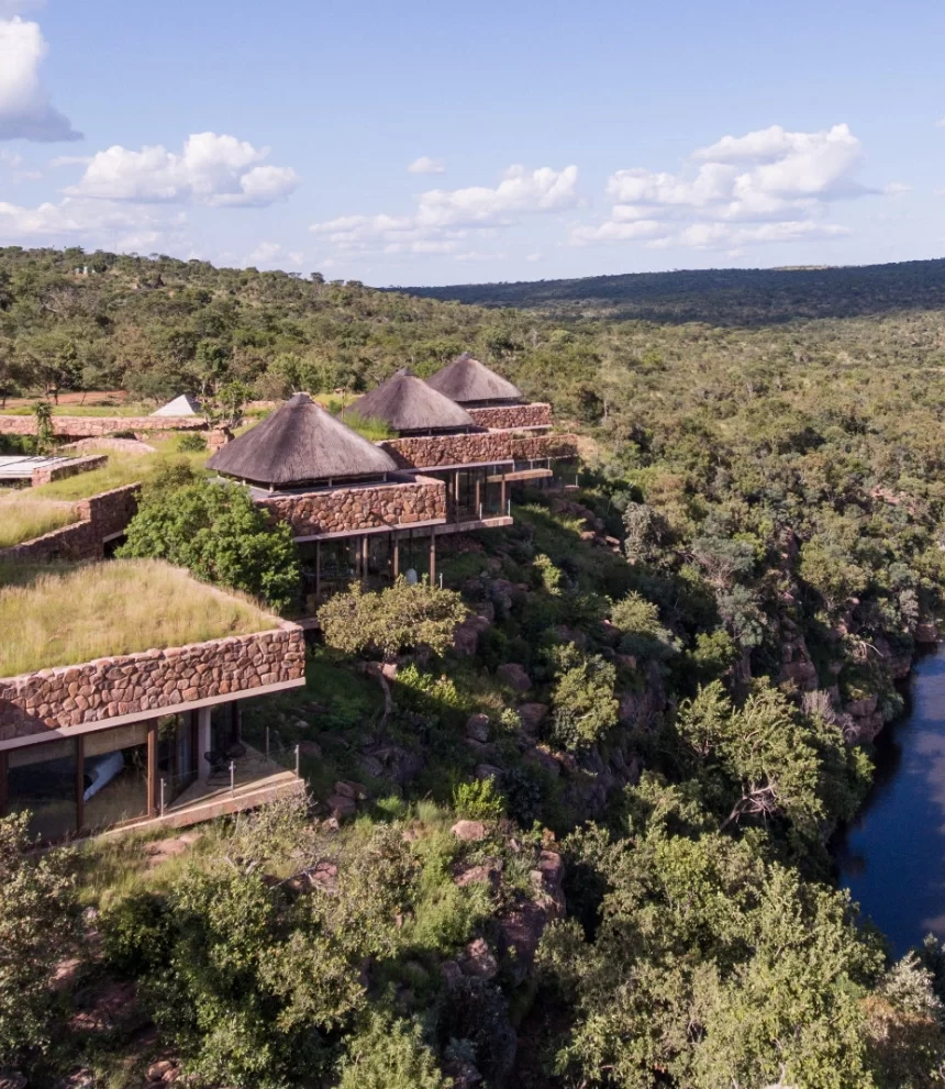 Moyela Safari Lodge
