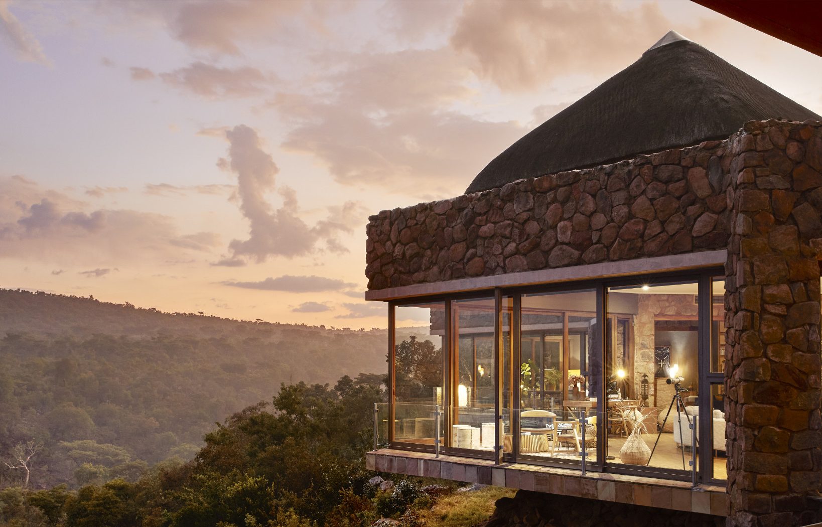 Moyela Safari Lodge in Waterberg 4
