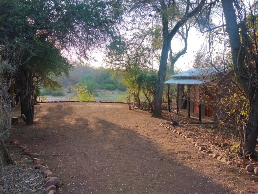 Nthakeni Bush & River Camp