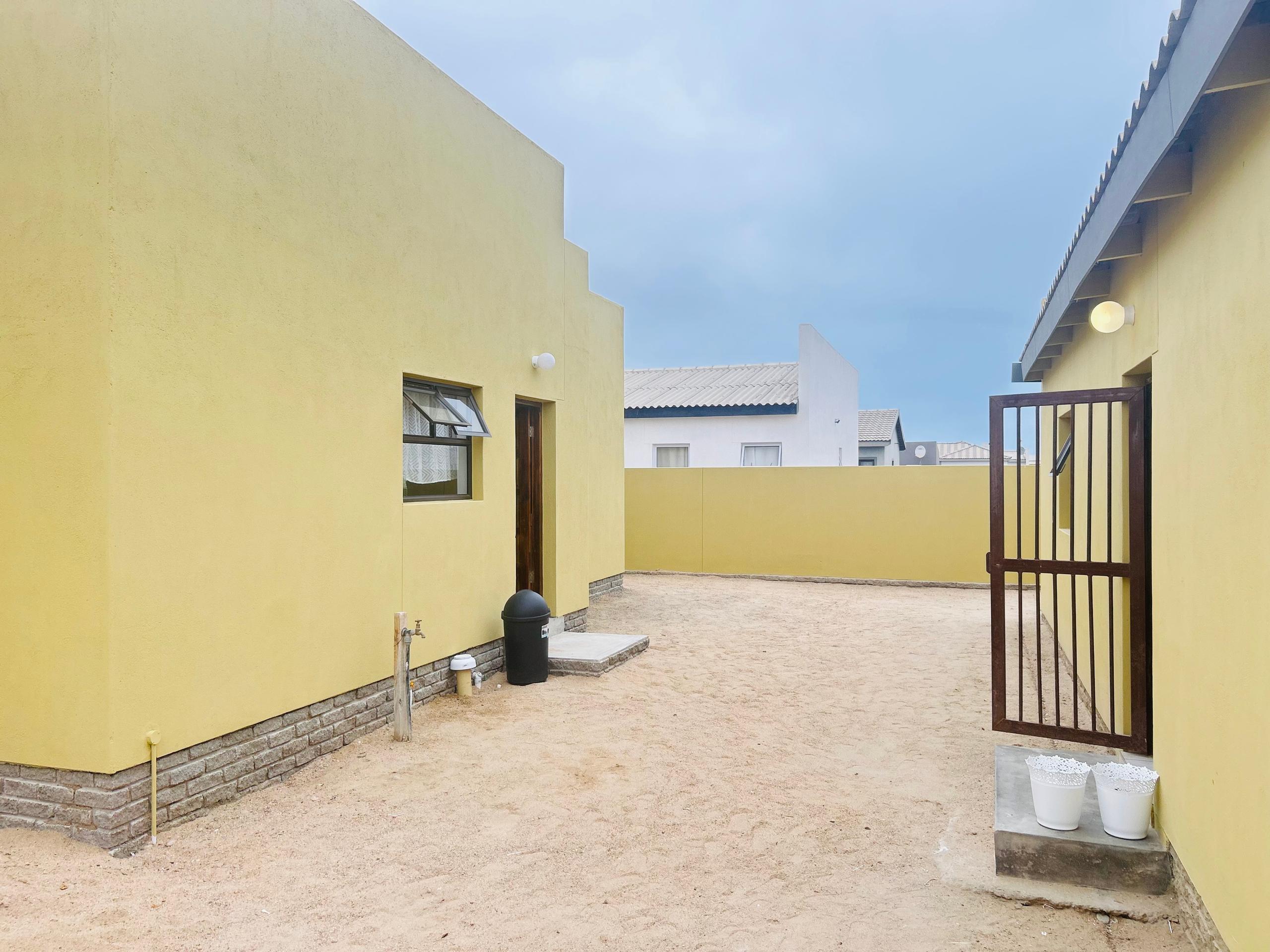 P Wake Luna Guesthouse in Swakopmund