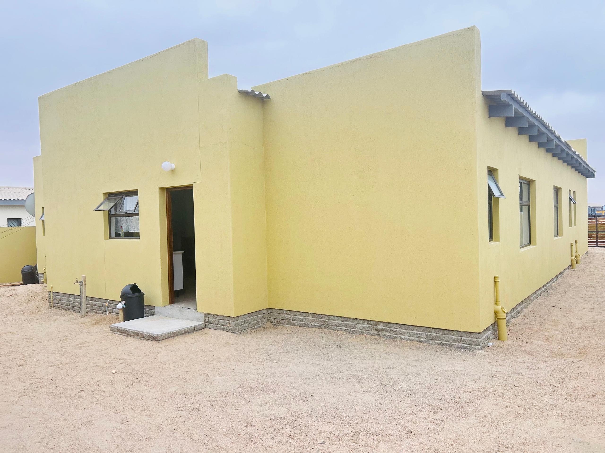 P Wake Luna Guesthouse in Swakopmund 2