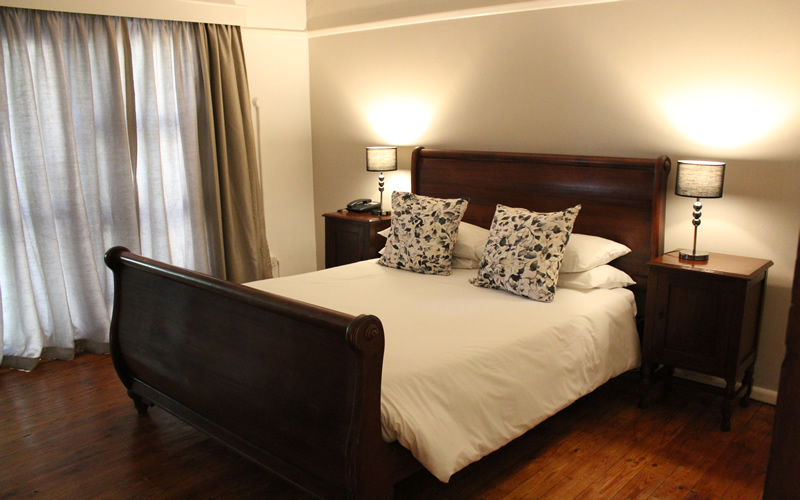 Somerset Guest Lodge