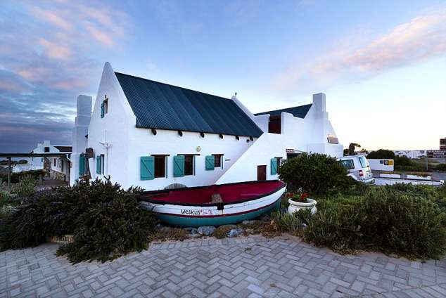 Stay in Paternoster