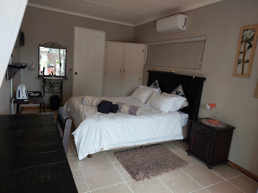 Unique B & B
