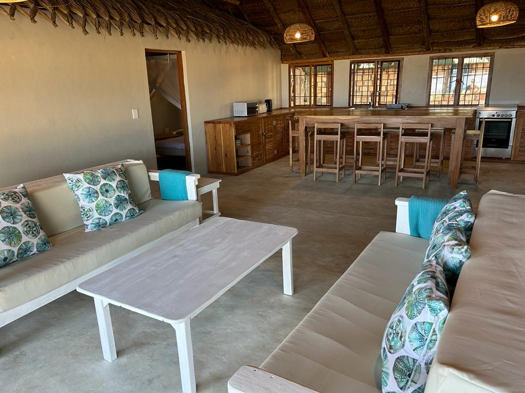 Villa Palmeira Lodge in Miramar 2