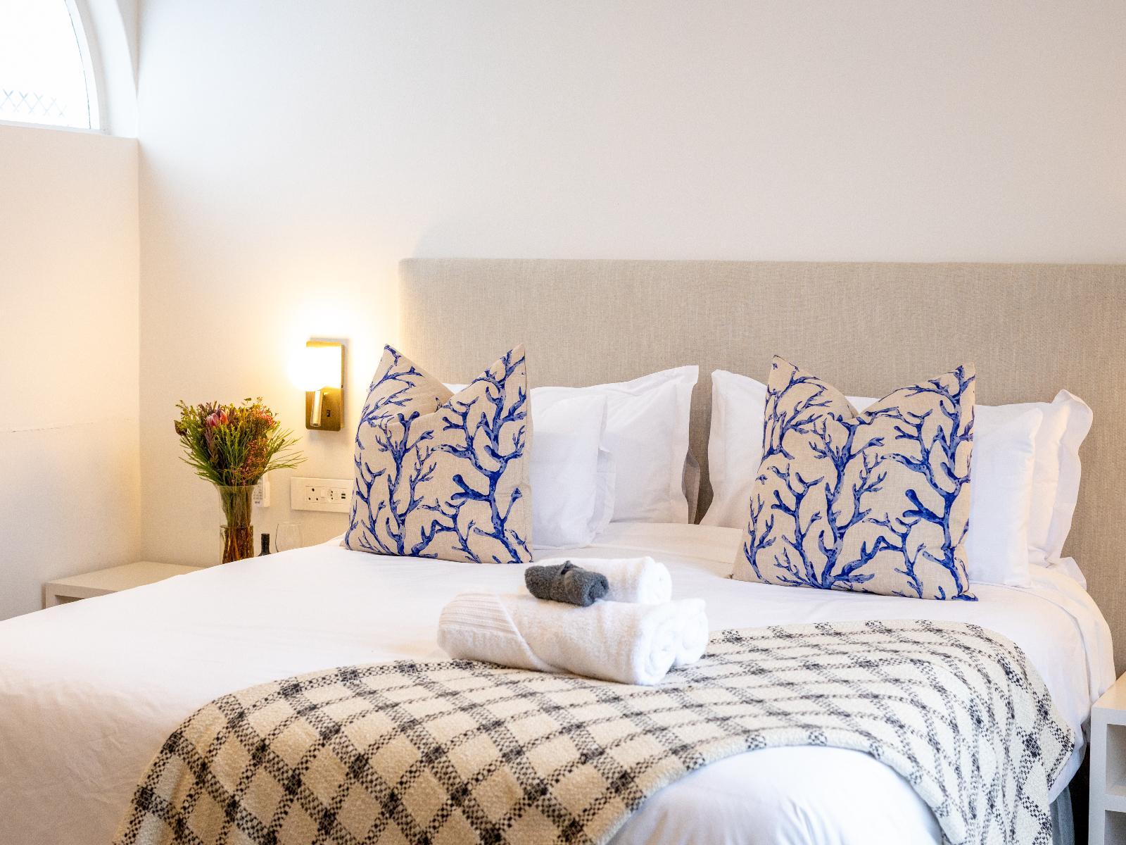 Room 5 — Bed