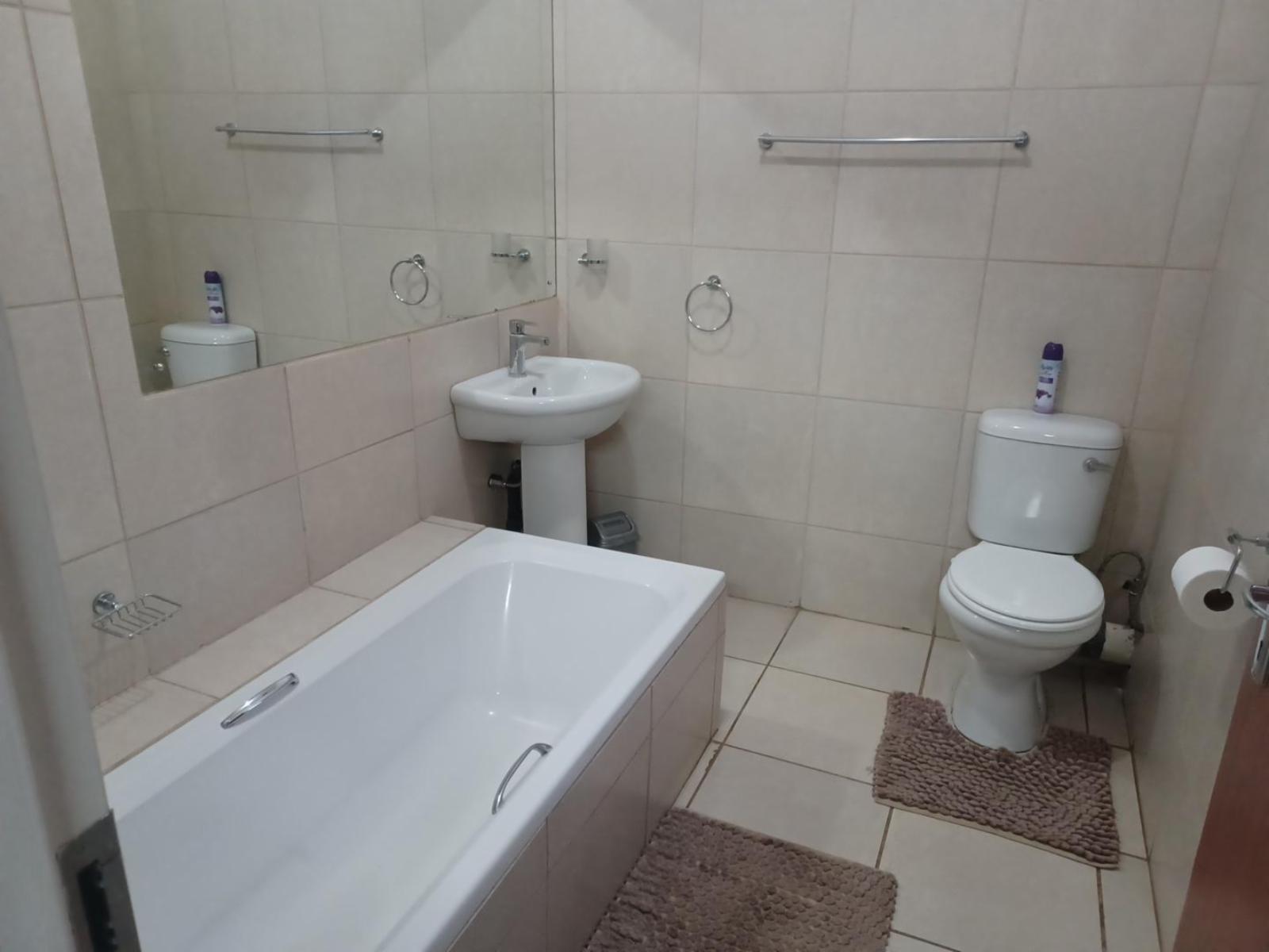 Room 14 — Bathroom