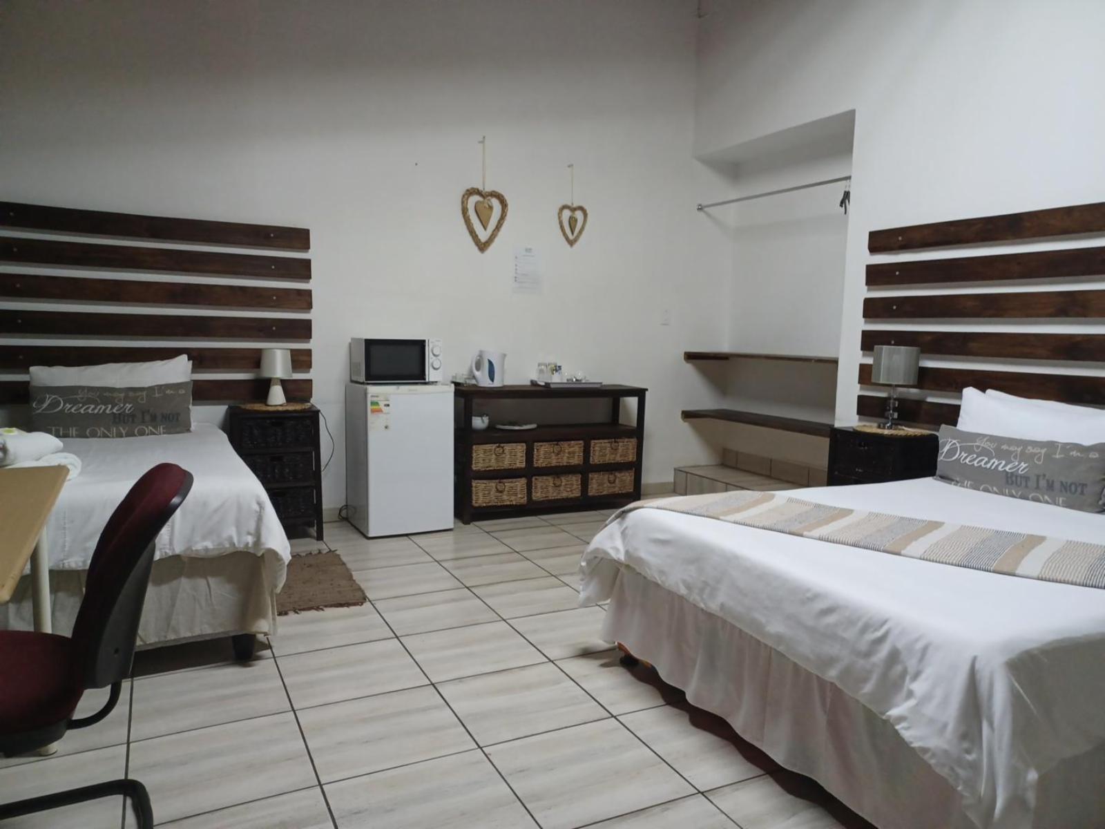 Room 14 — Photo of the whole room