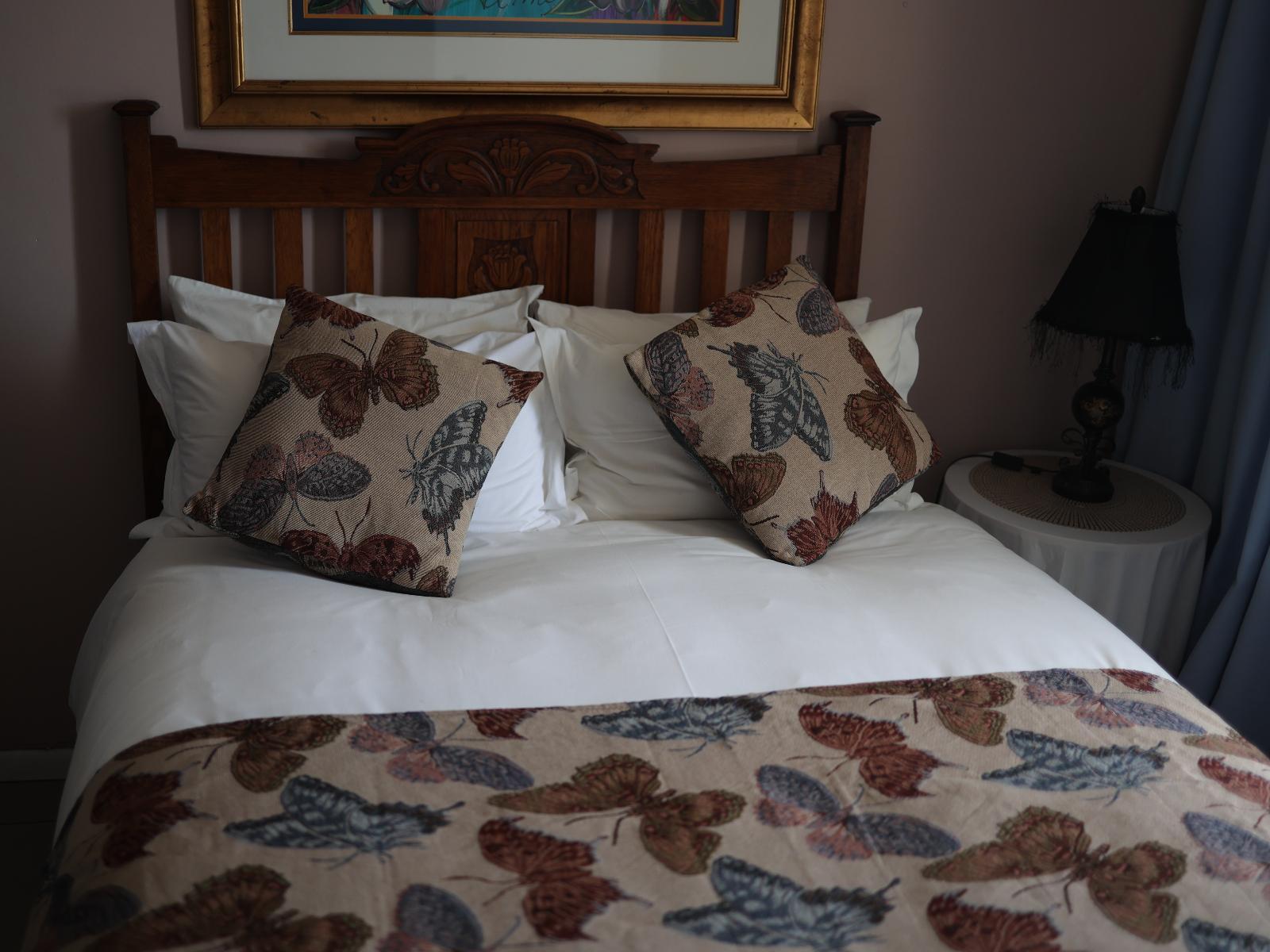 Room 8 — Bed