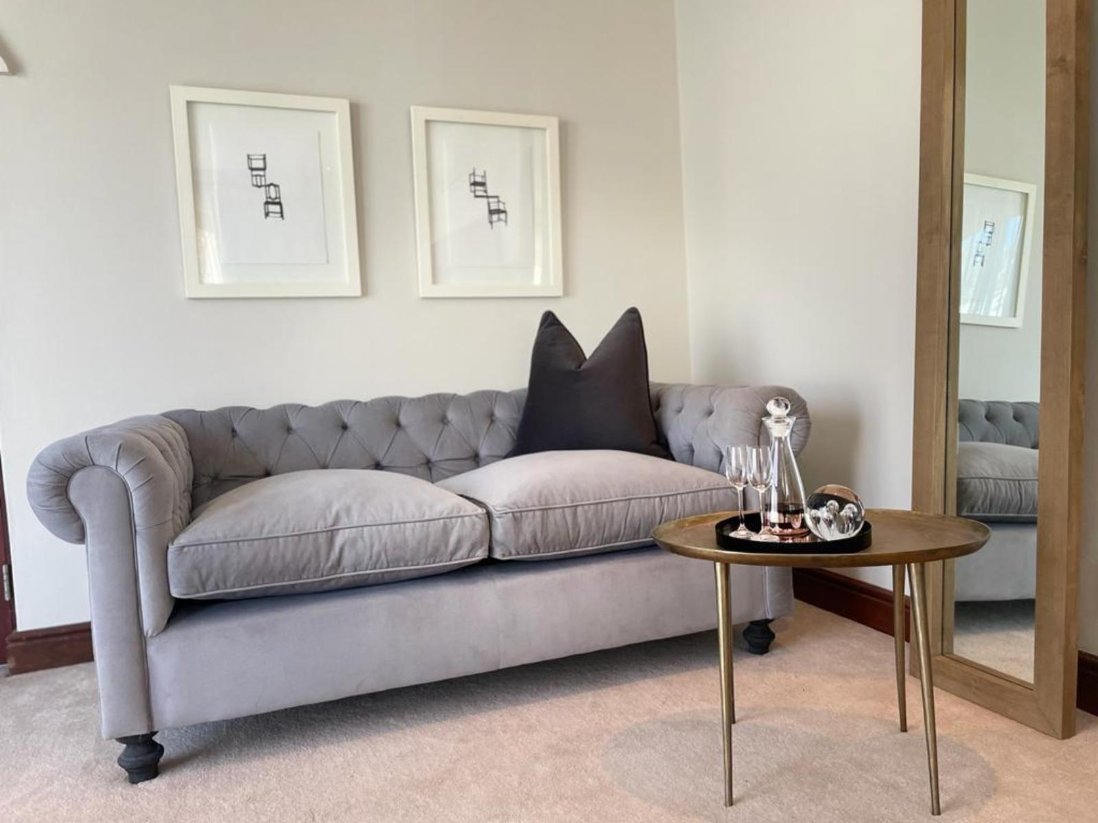 Room 18 — Seating area
