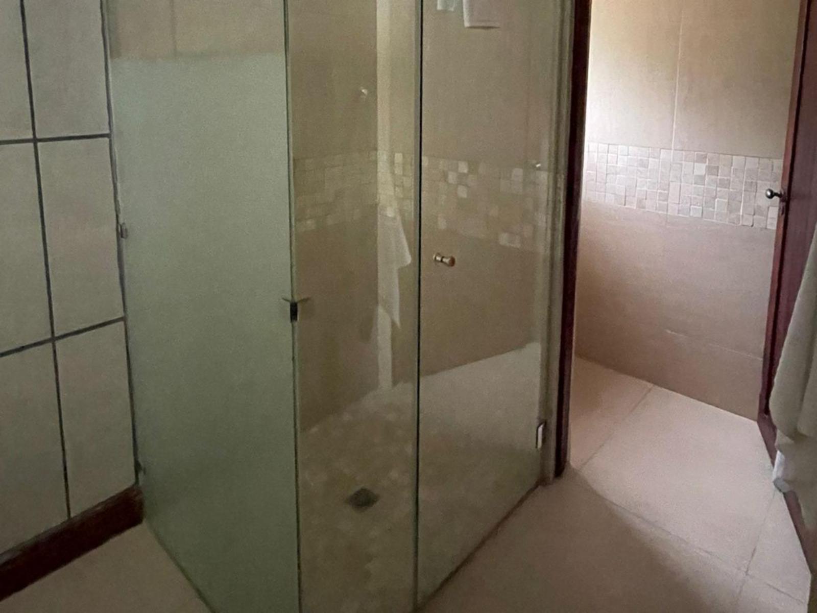 Room 20 — Shower