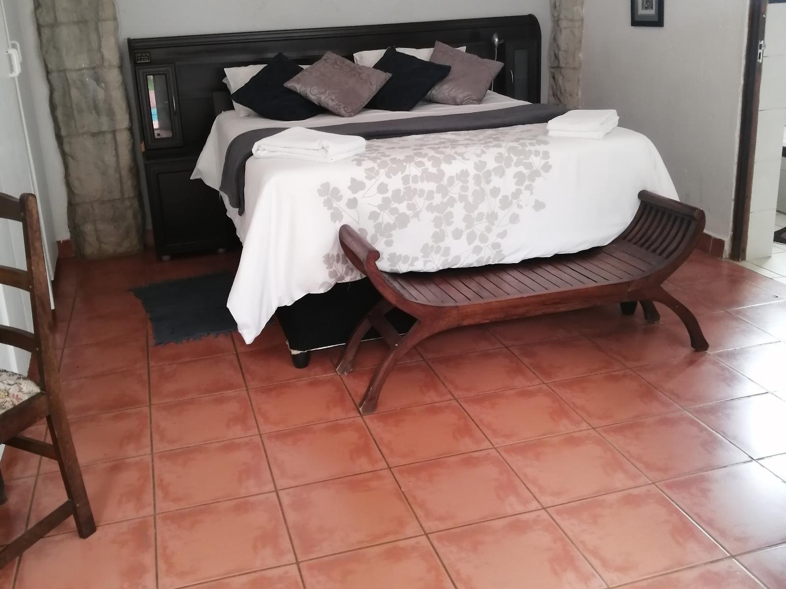 Room 7 — Bed