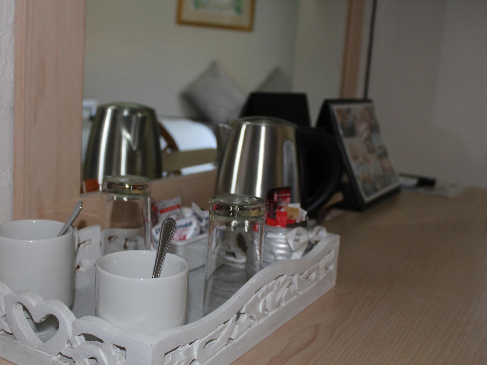 Room 1 — Coffee/tea facilities