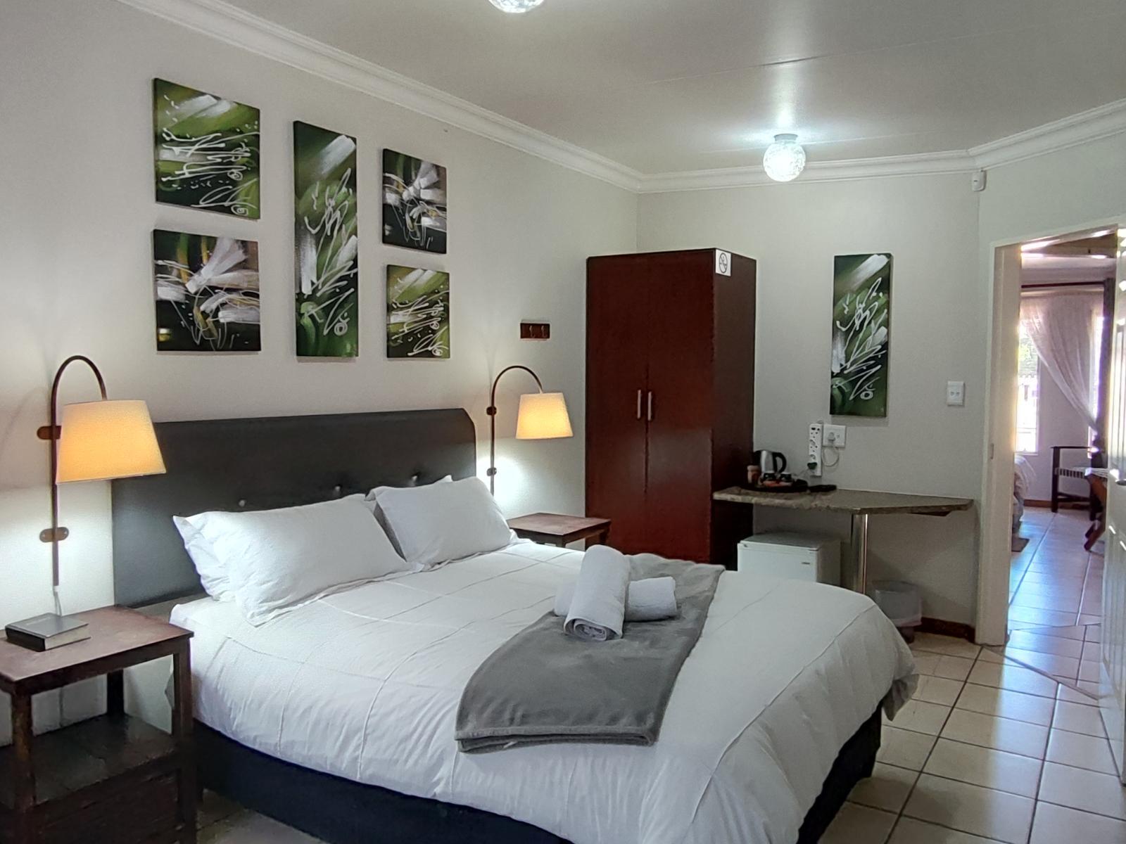 Room 2 — Photo of the whole room