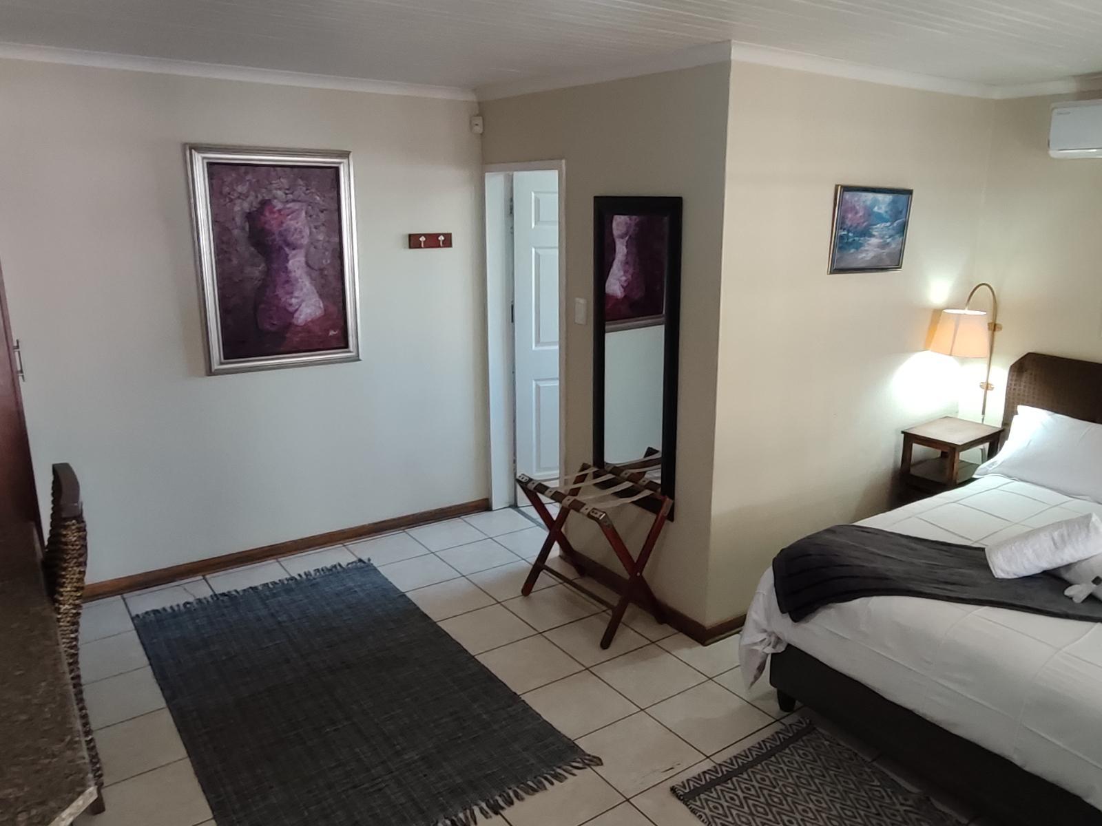 Room 1 — Photo of the whole room