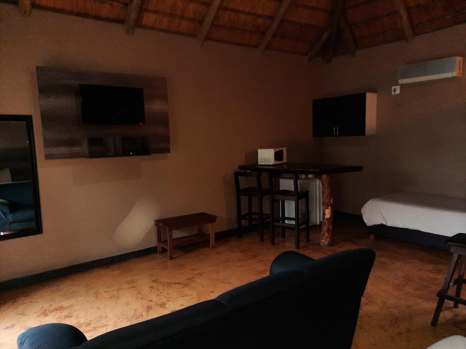 Room 1 — Photo of the whole room