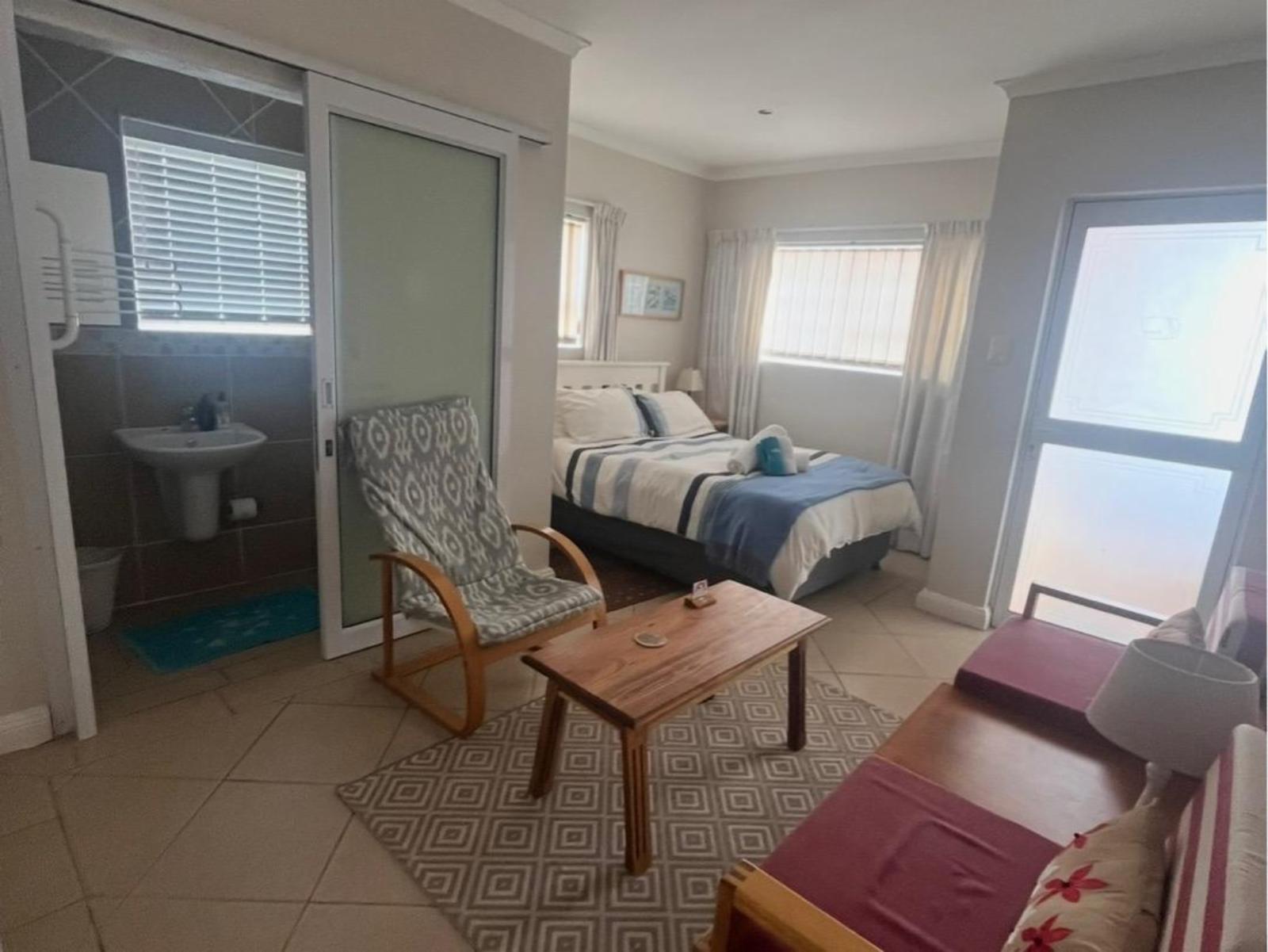 Room 3 — Photo of the whole room