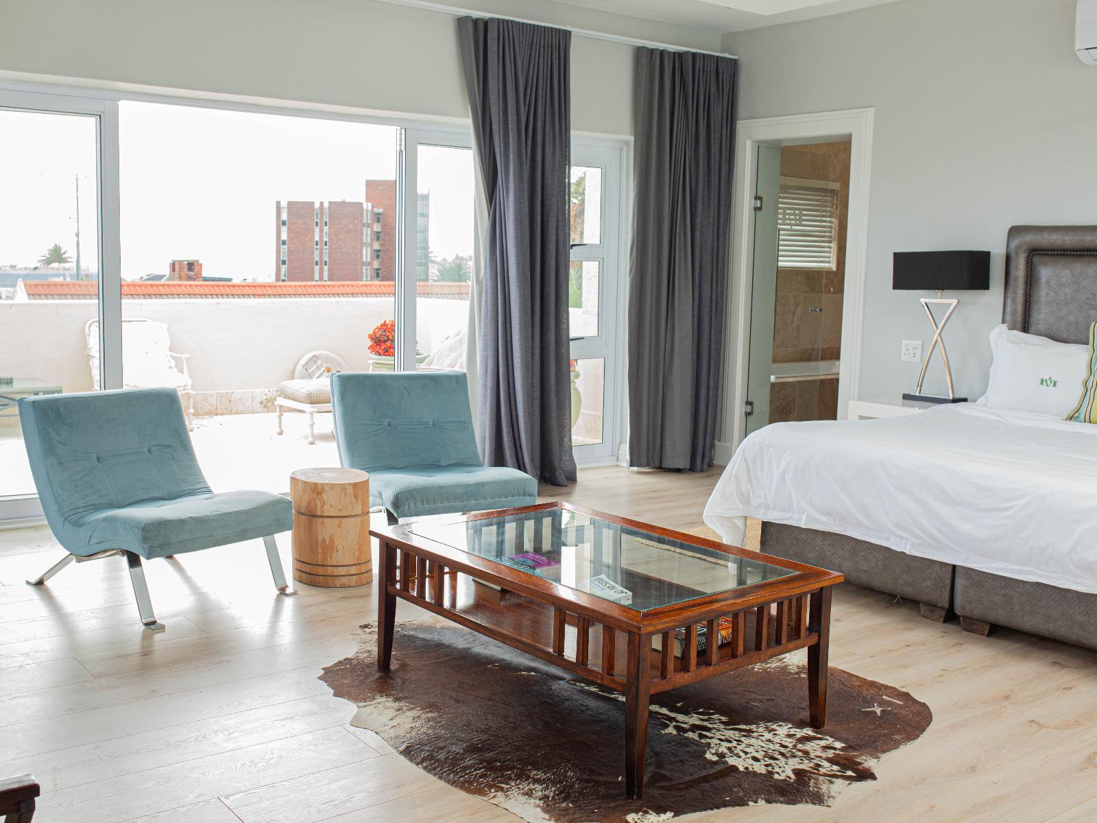 Room 4 — Bed