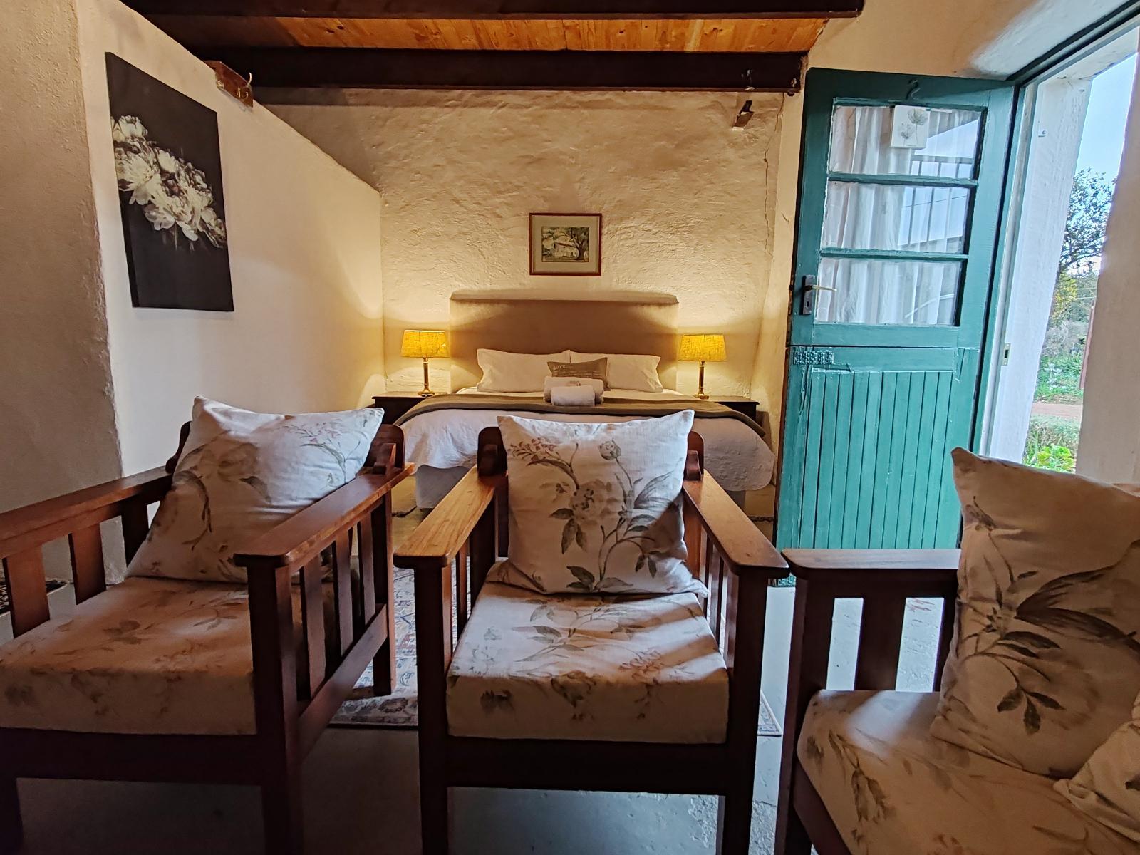 Room 8 — Photo of the whole room