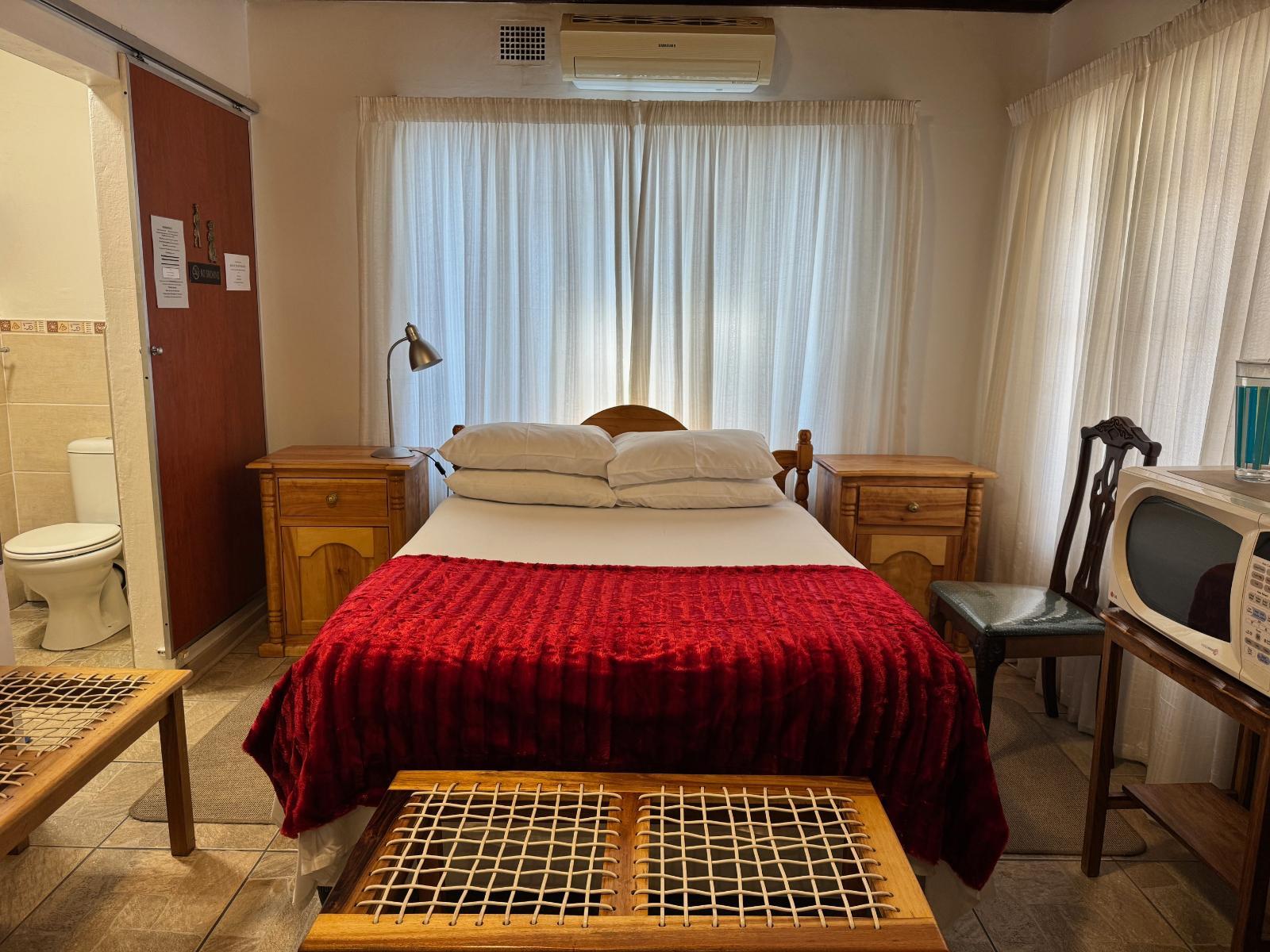 Room 1 — Photo of the whole room