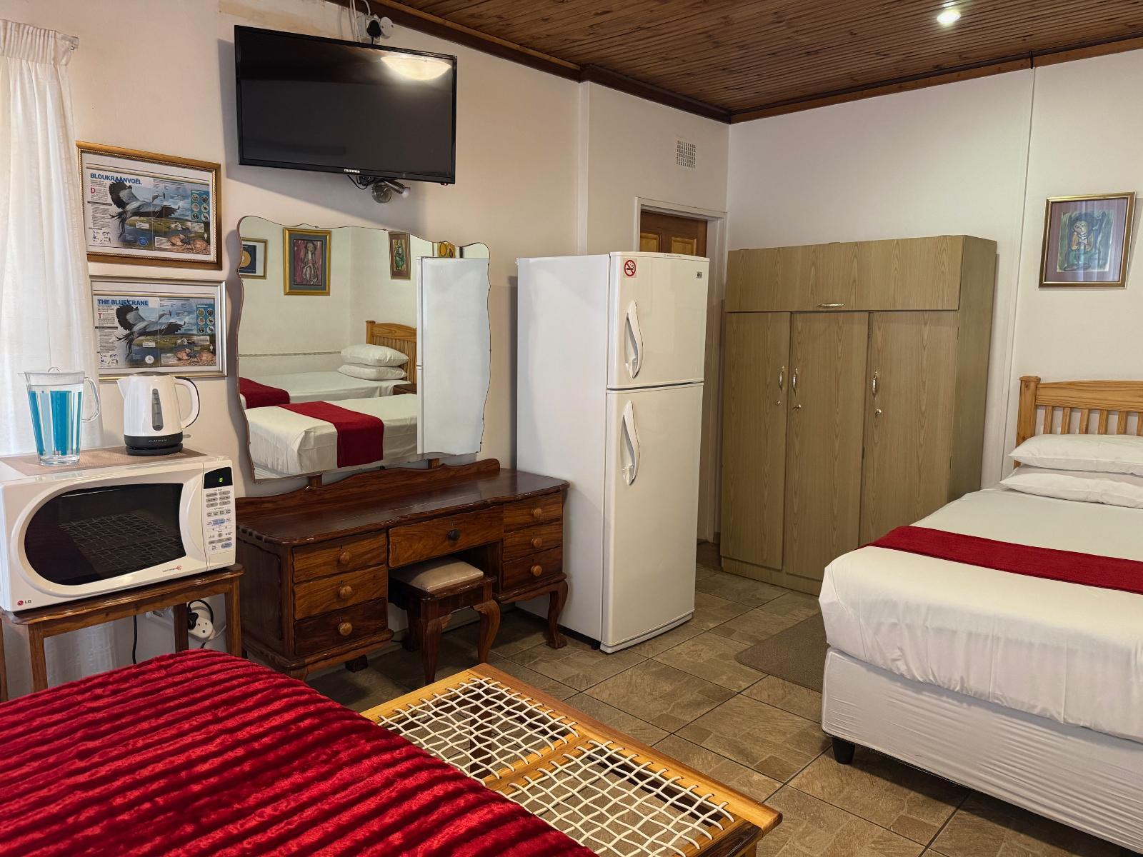 Room 1 — Photo of the whole room