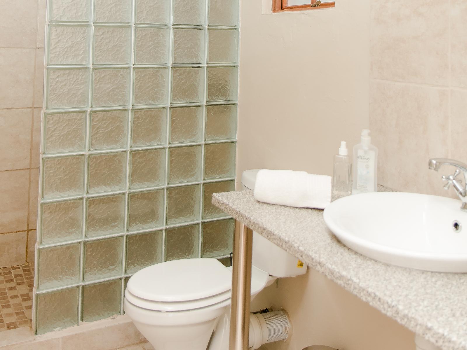Room 7 — Bathroom