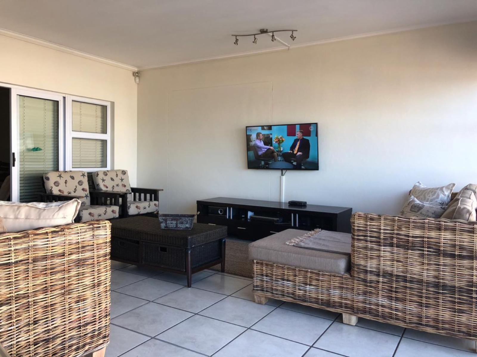 Room 4 — Seating area
