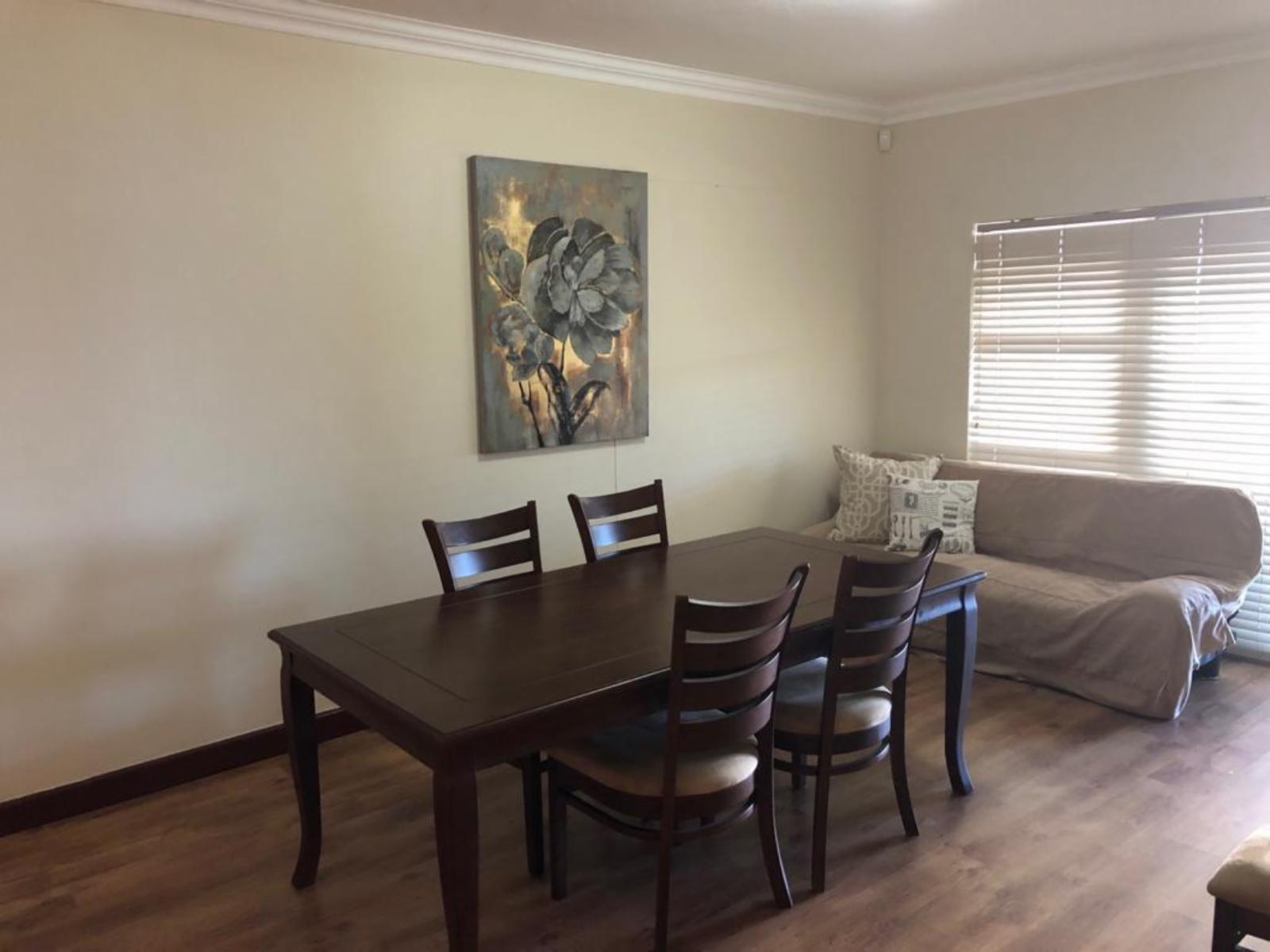Room 4 — Photo of the whole room
