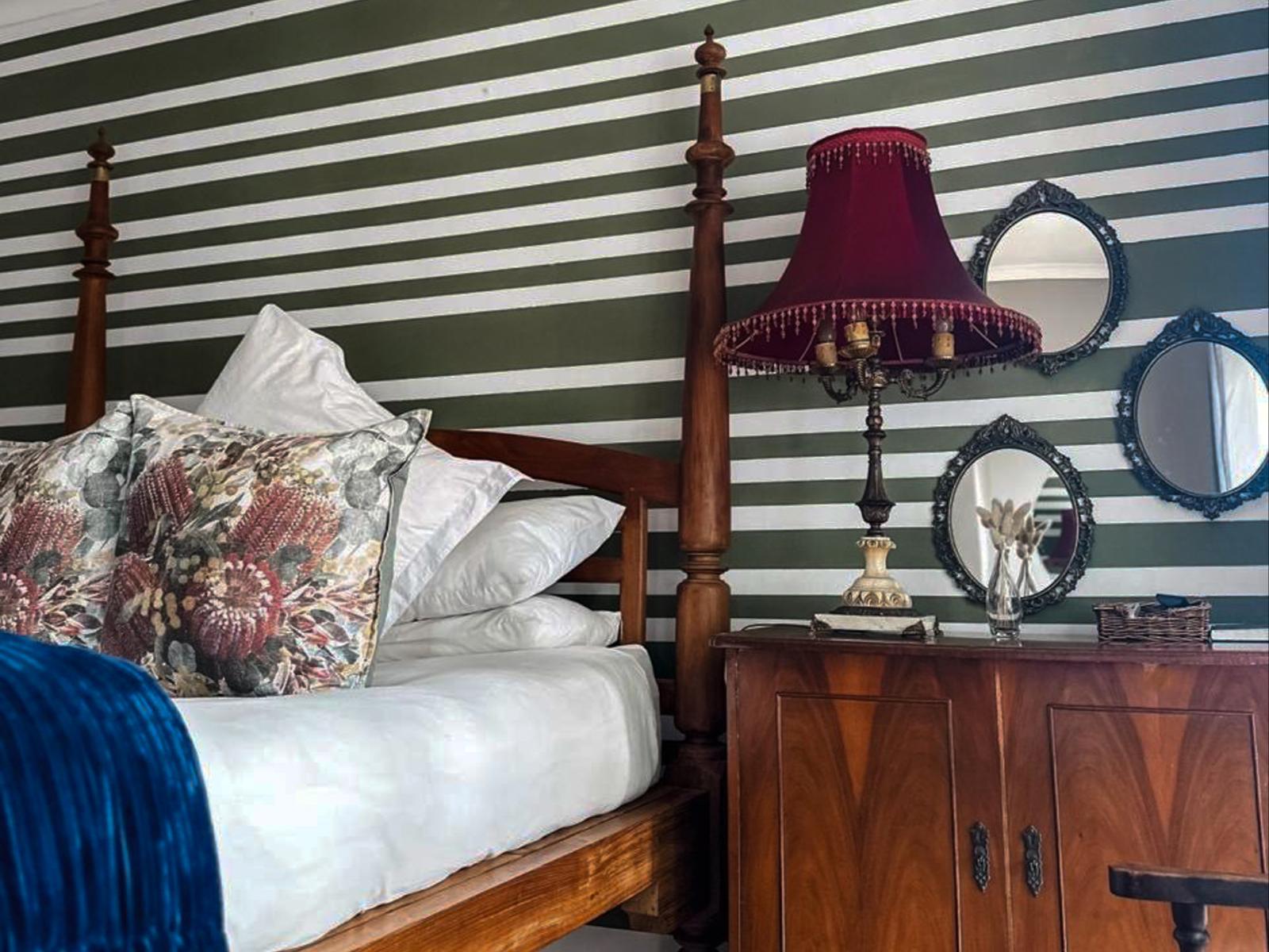 Room 1 — Photo of the whole room