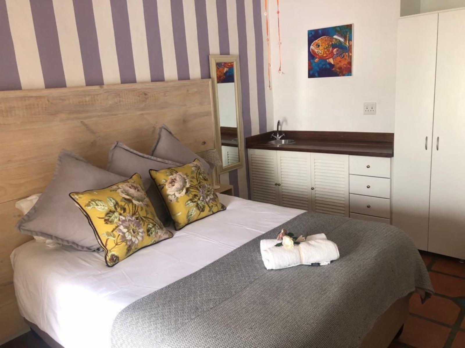 Room 1 — Photo of the whole room