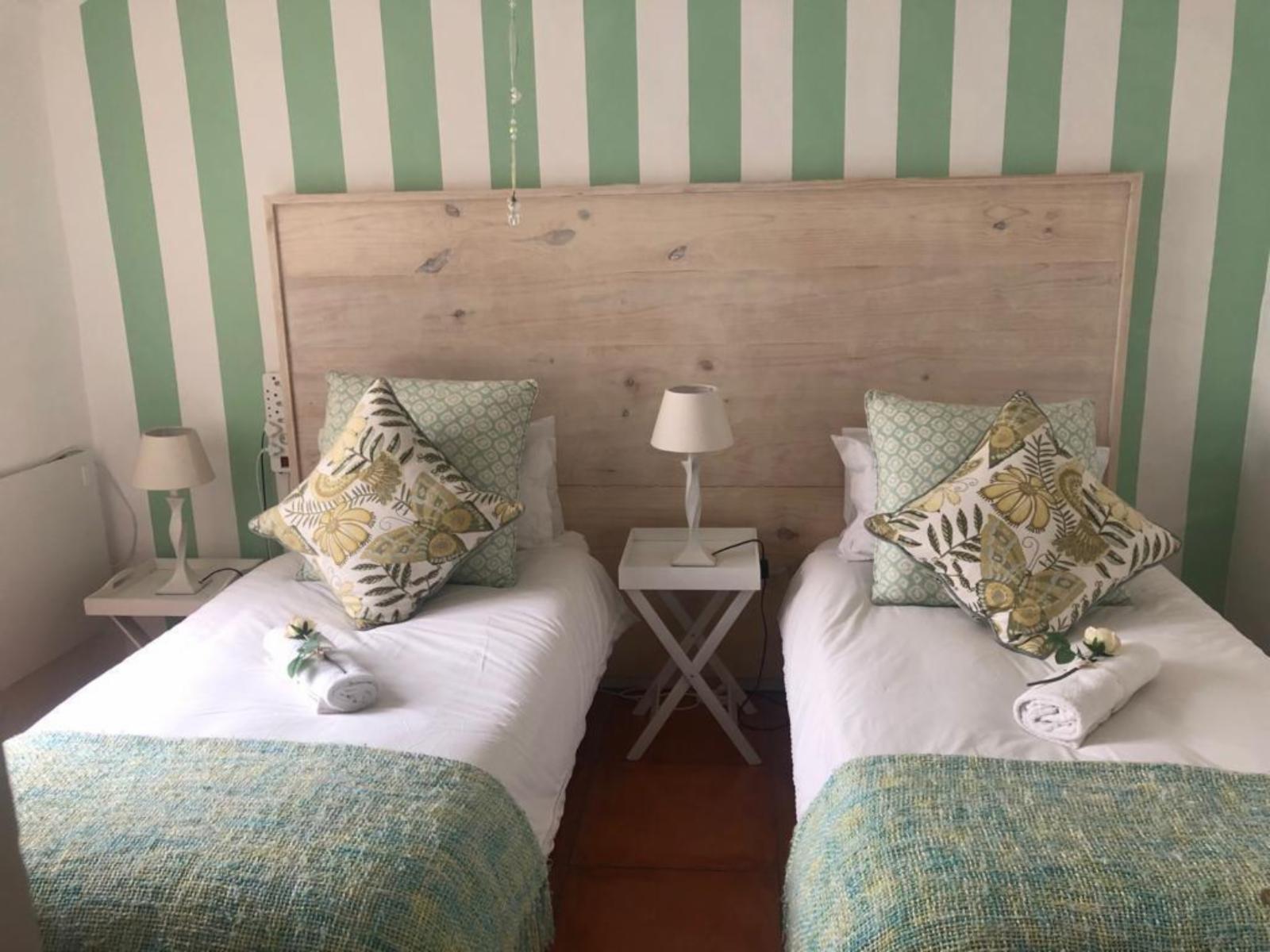 Room 1 — Photo of the whole room