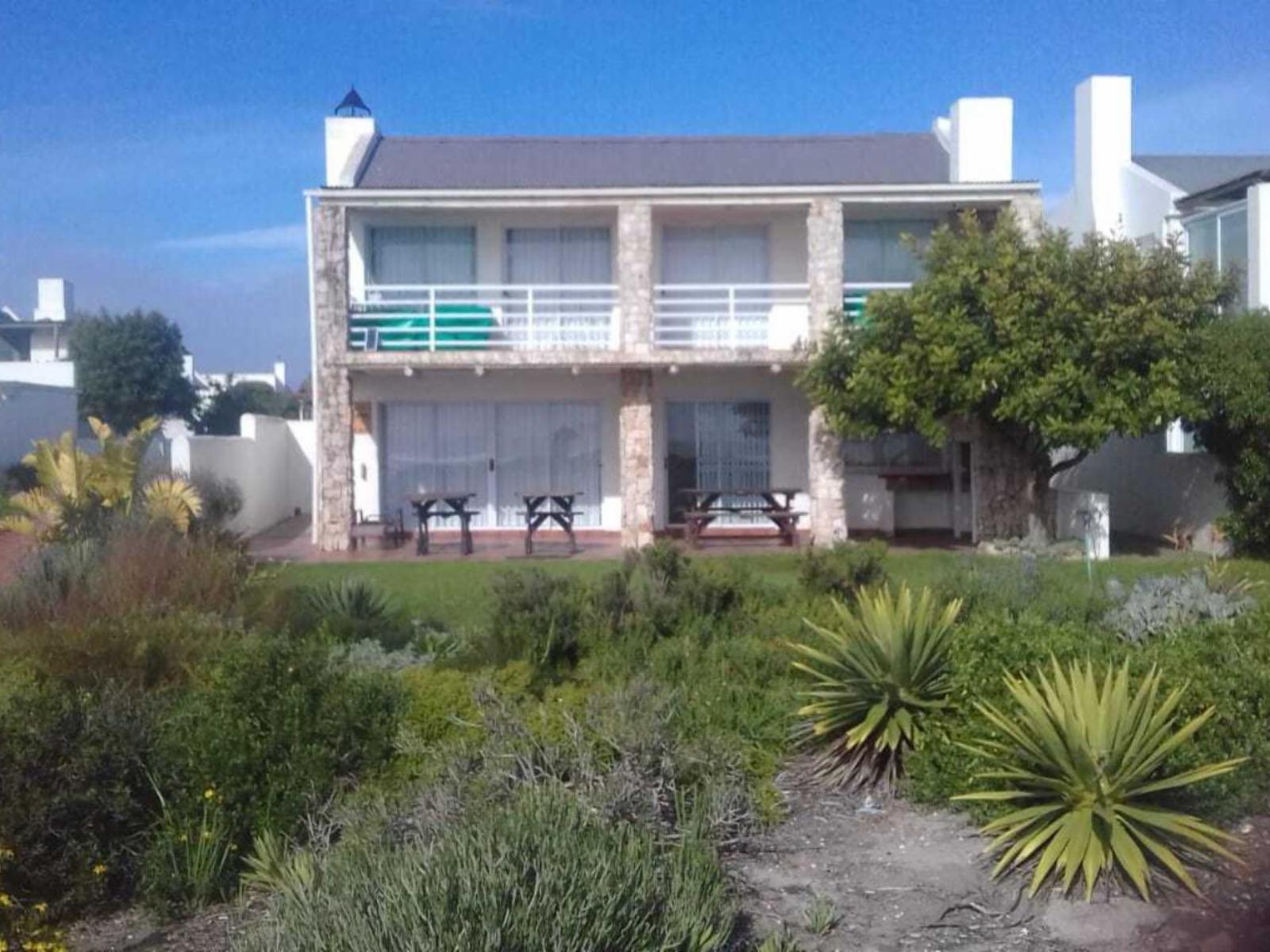 Toti Project / Villa Amore