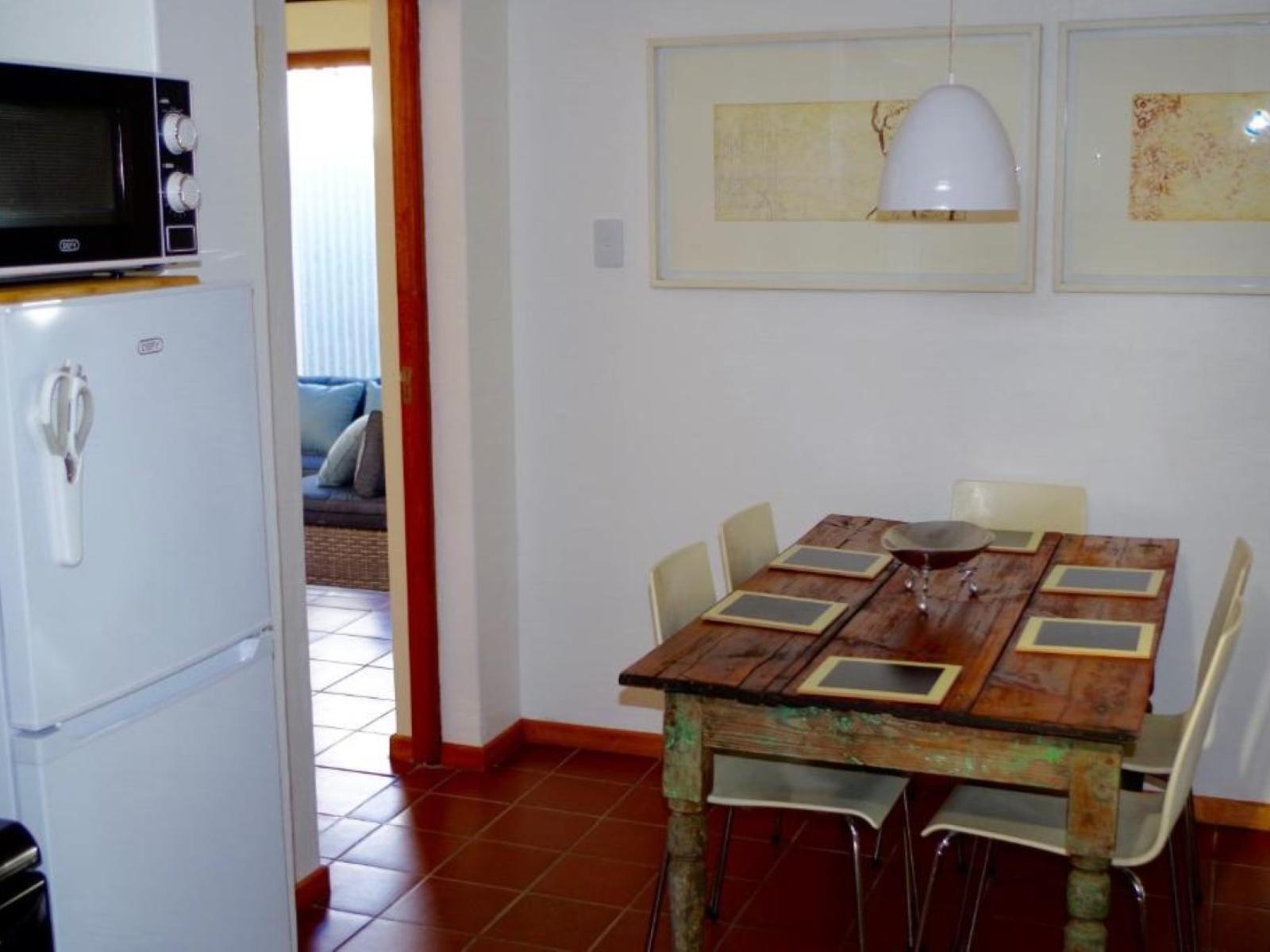 Room 1 — Kitchenette