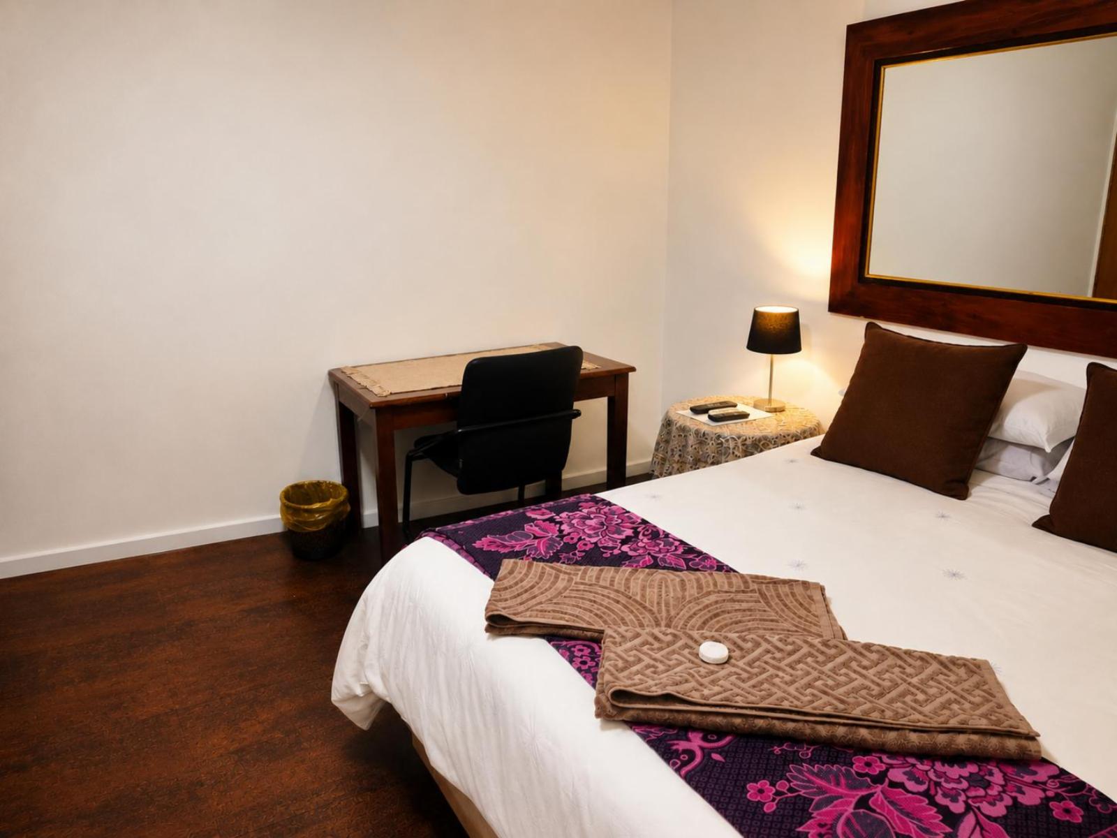 Room 5 — Photo of the whole room