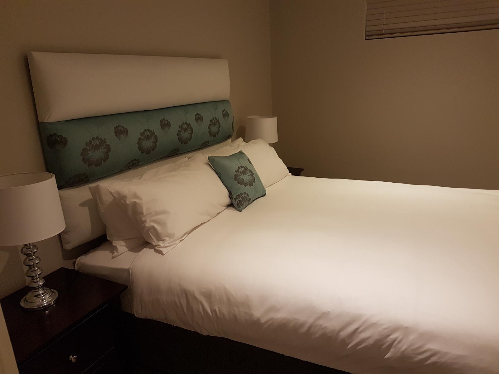 Room 11 — Bed