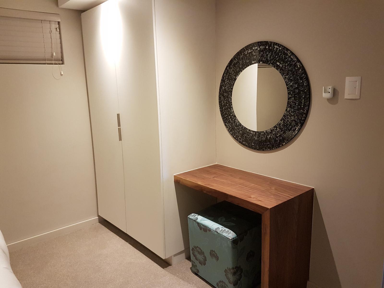 Room 11 — Photo of the whole room