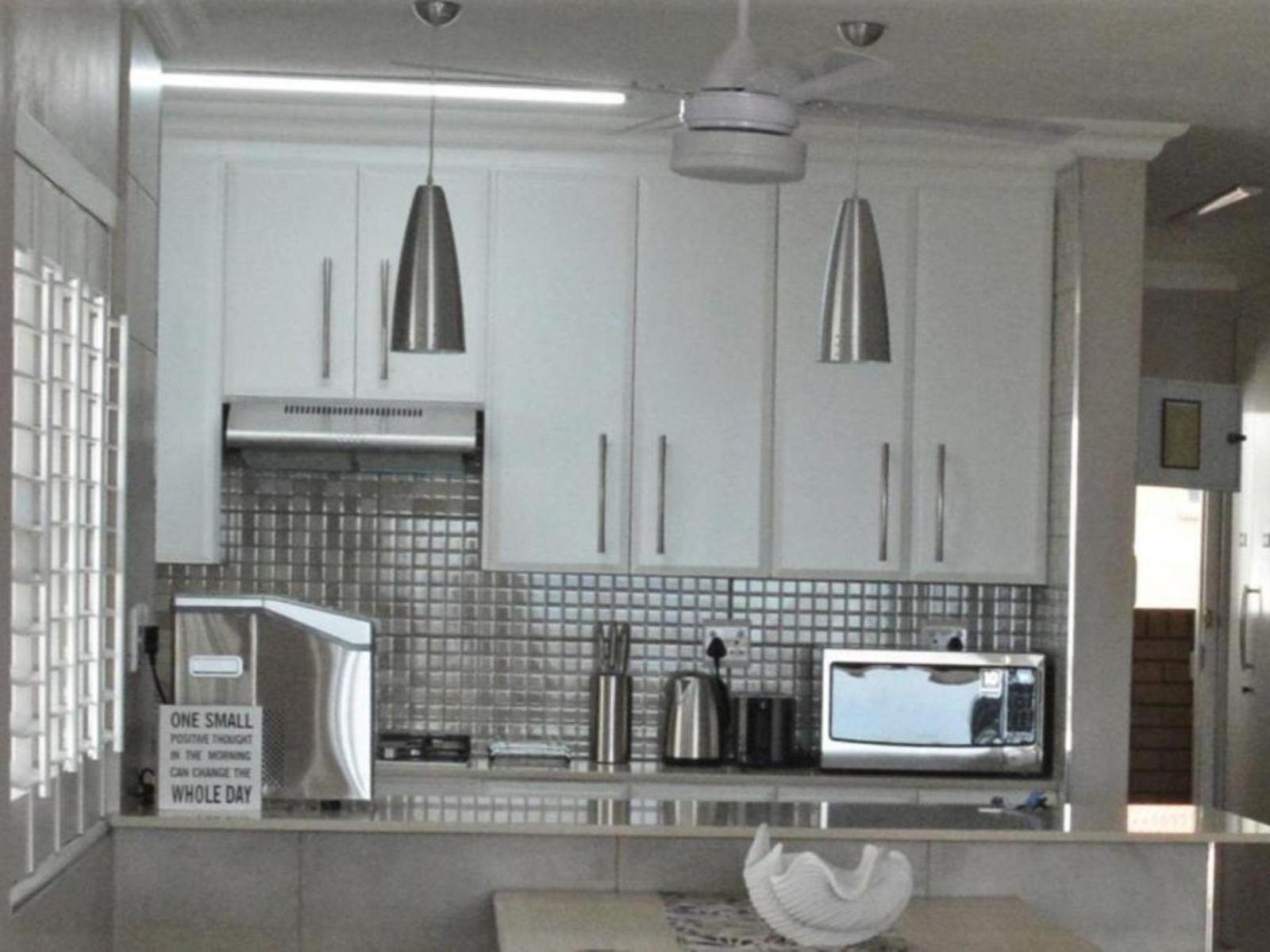 Room 1 — Kitchenette
