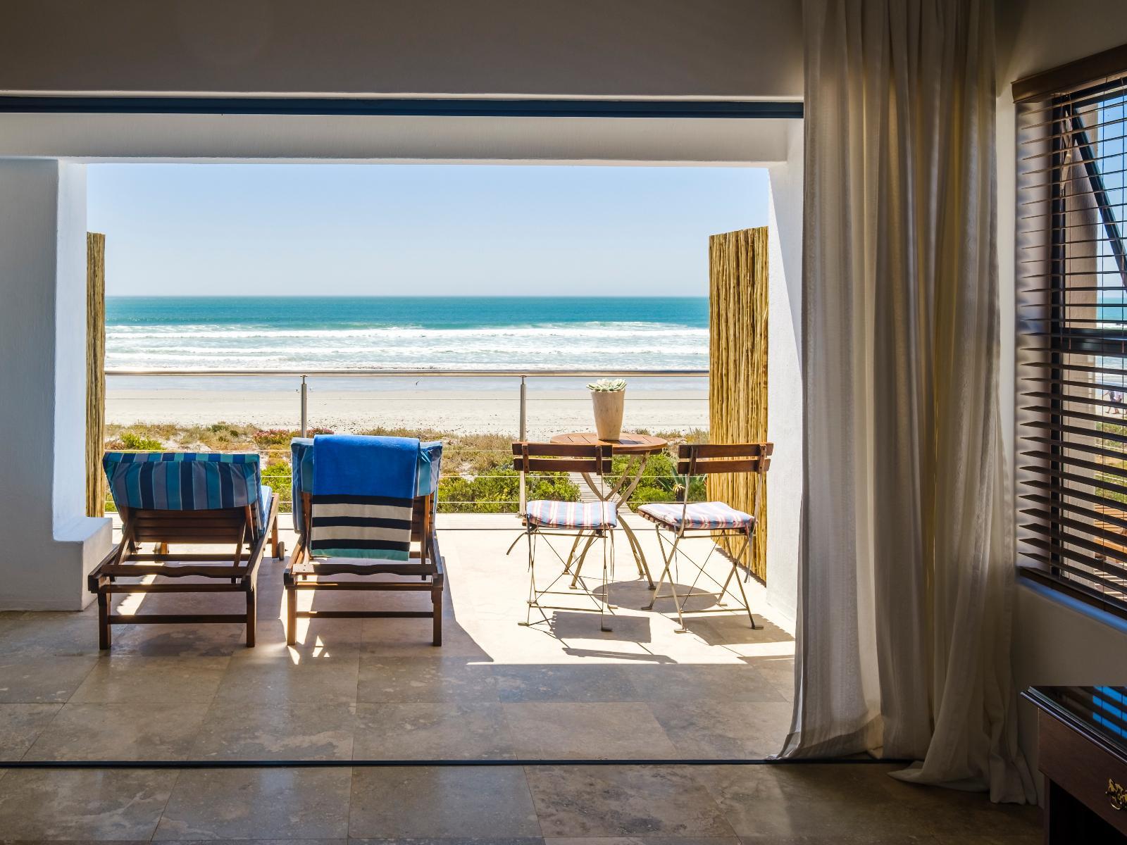 Room 1 — Balcony/Terrace