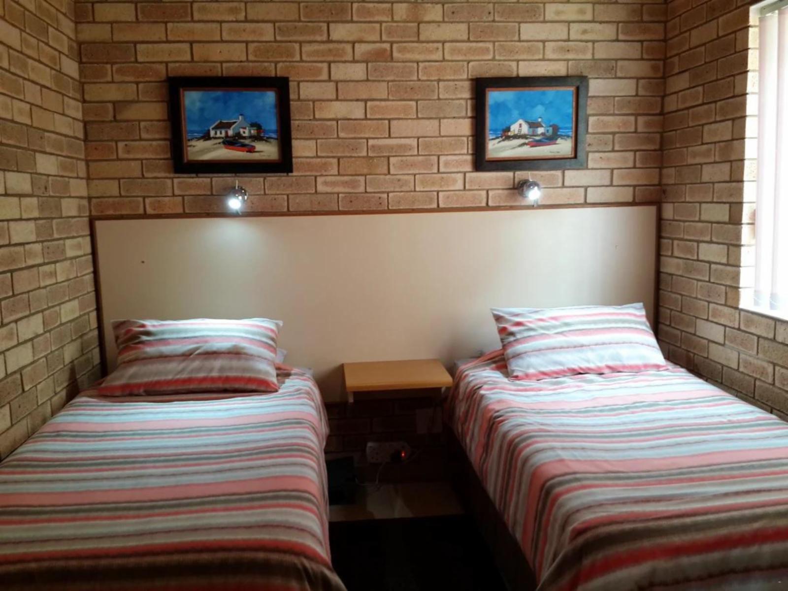 Room 1 — Photo of the whole room