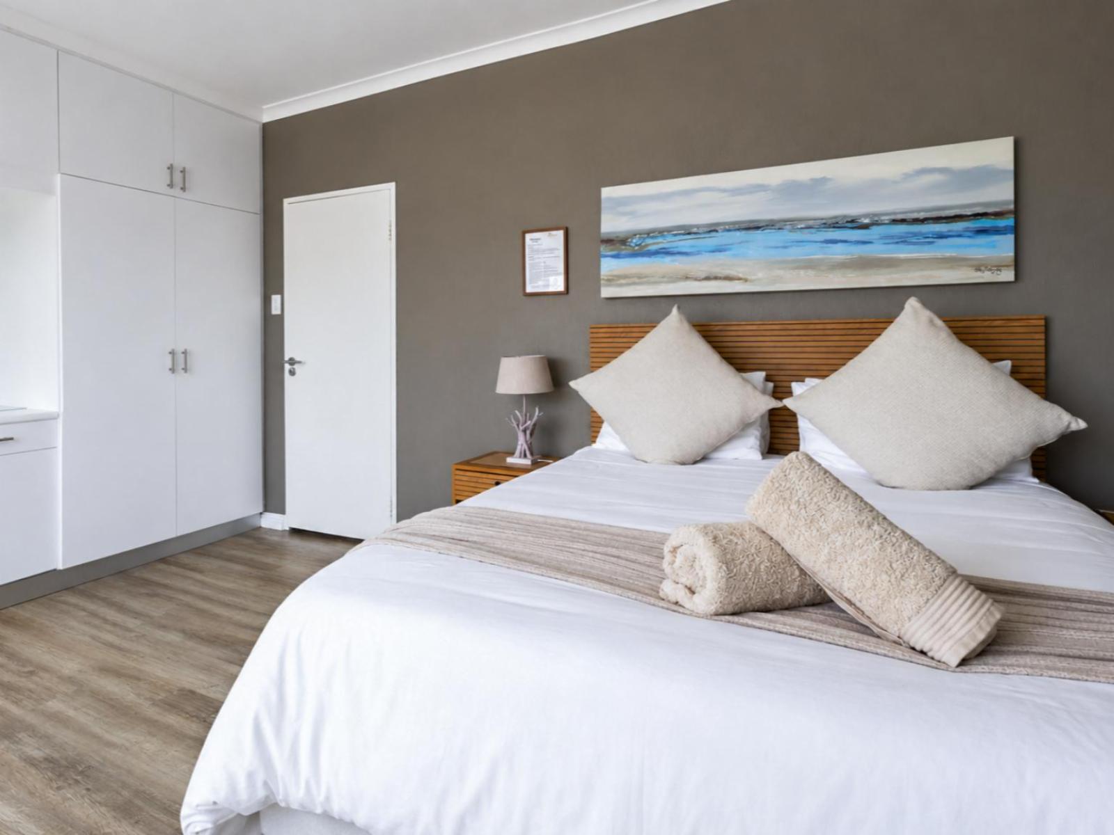 Room 4 — Bed