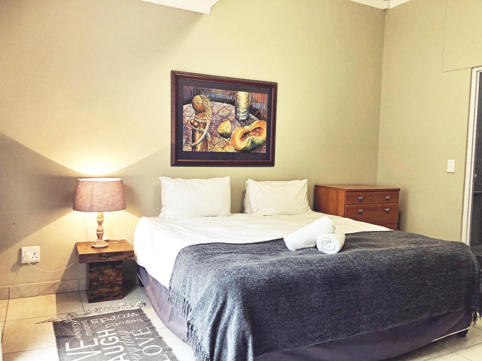 Room 3 — Photo of the whole room