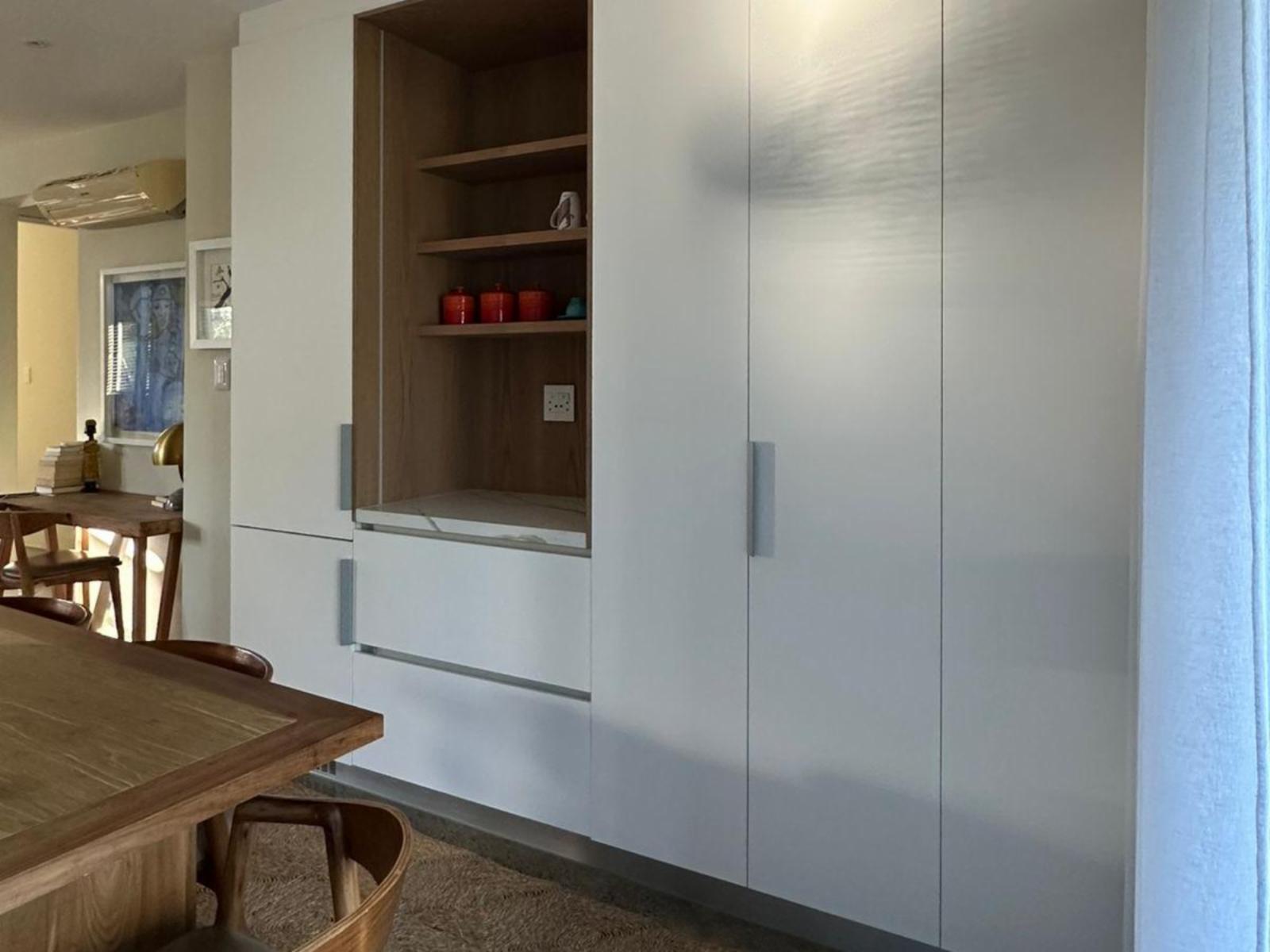 Room 1 — Kitchenette