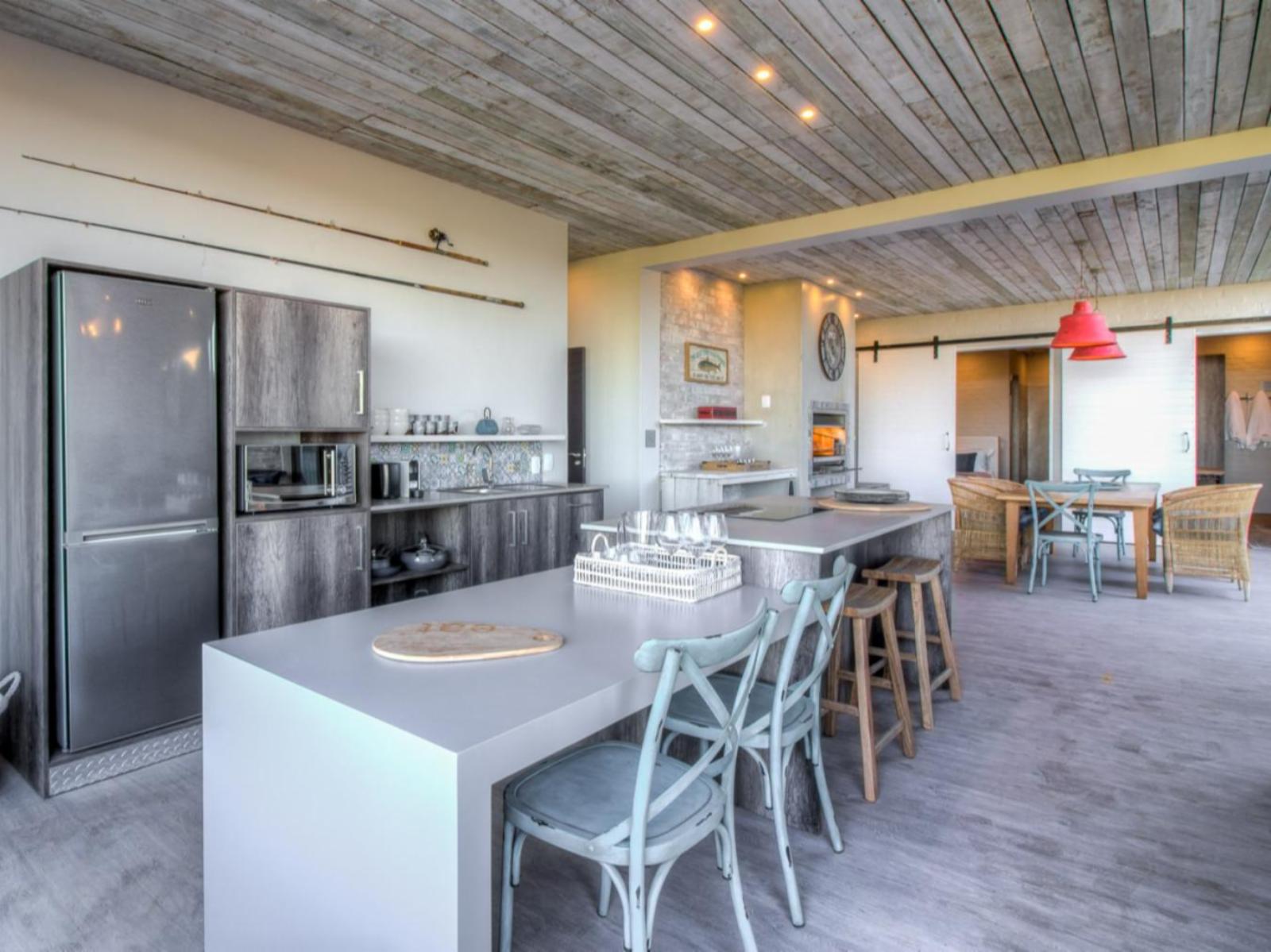 Room 1 — Kitchenette
