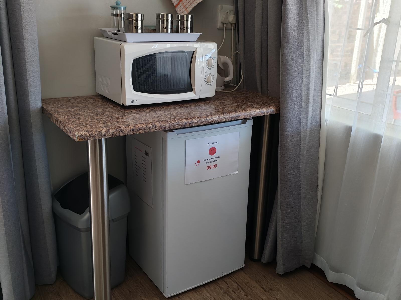 Room 1 — Kitchenette