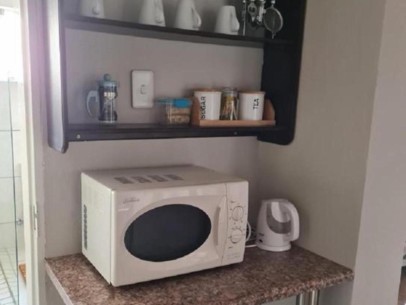 Room 4 — Kitchenette
